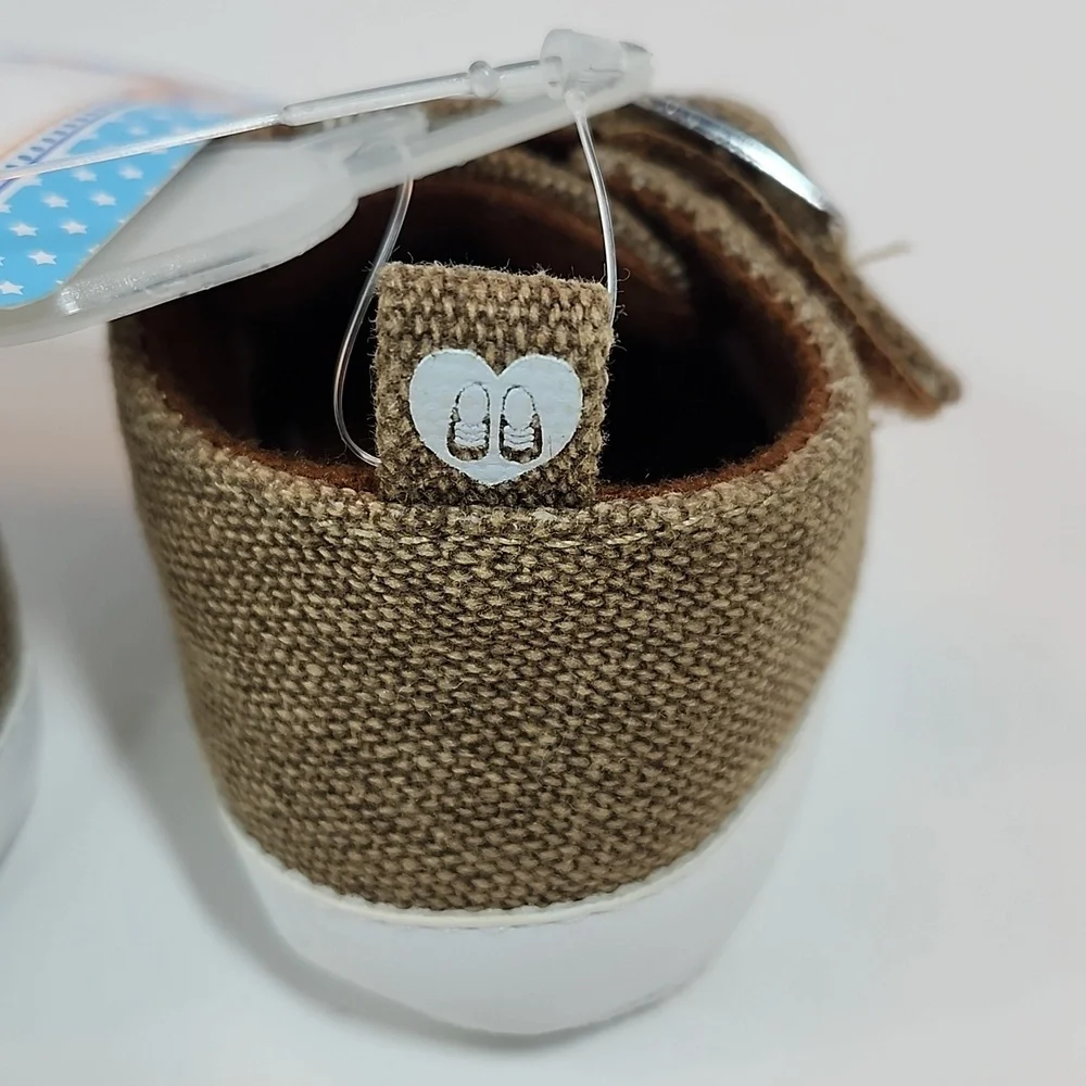 Newborn 0-3 Brown & White Little Buckles Shoes CCilu Stepping Stone